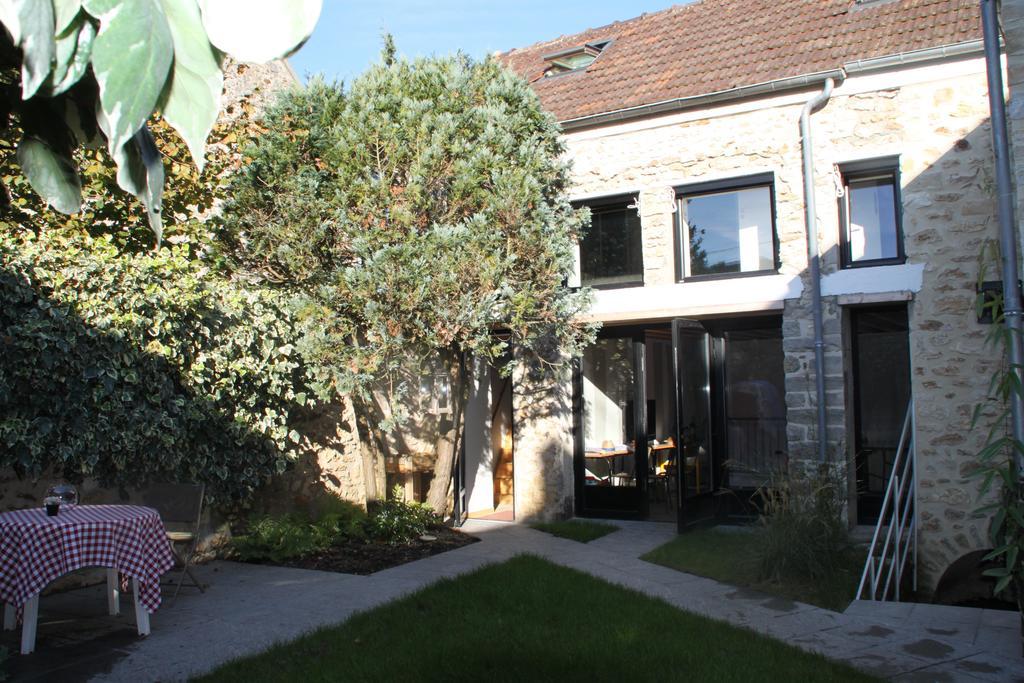 Bed and Breakfast Le Nid D'Hirondelles Perthes-en-Gatinais Exteriér fotografie