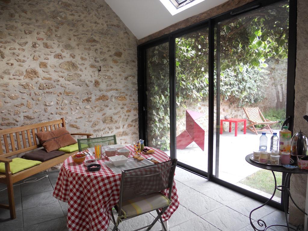 Bed and Breakfast Le Nid D'Hirondelles Perthes-en-Gatinais Exteriér fotografie