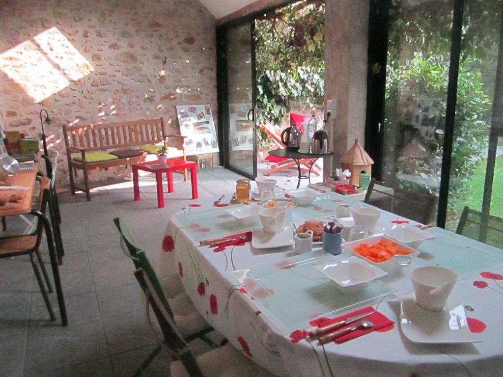 Bed and Breakfast Le Nid D'Hirondelles Perthes-en-Gatinais Exteriér fotografie